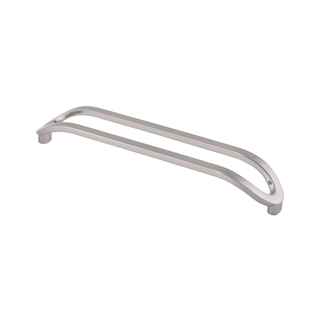 JALADERA CONTEMPORÁNEA PARA MUEBLE 3795 - Handy Home - Handy home ofrece una gama extensa de herrajes, Jaladeras y Accesorios para mueble de madera, diseñados con la más alta calidad y precio accesible. Contamos con gran variedad de herrajes para cocina y gabinetes entre los que se encuentras correderas para cajón, bisagras bidimensionales y Jaladeras para mueble, fabricadas con variedad de materiales de alta calidad como acero inoxidable, acero galvanizado, zamac, aluminio, nylon etc. Que darán un toque moderno y una decoración única a tus muebles. Contamos con toda una línea completa de accesorios para closet que van desde el tubo, rodamientos, colgador de ganchos hasta tornillos para madera que te ayudaran a la fijación y soporte que necesitan tus puertas y muebles.