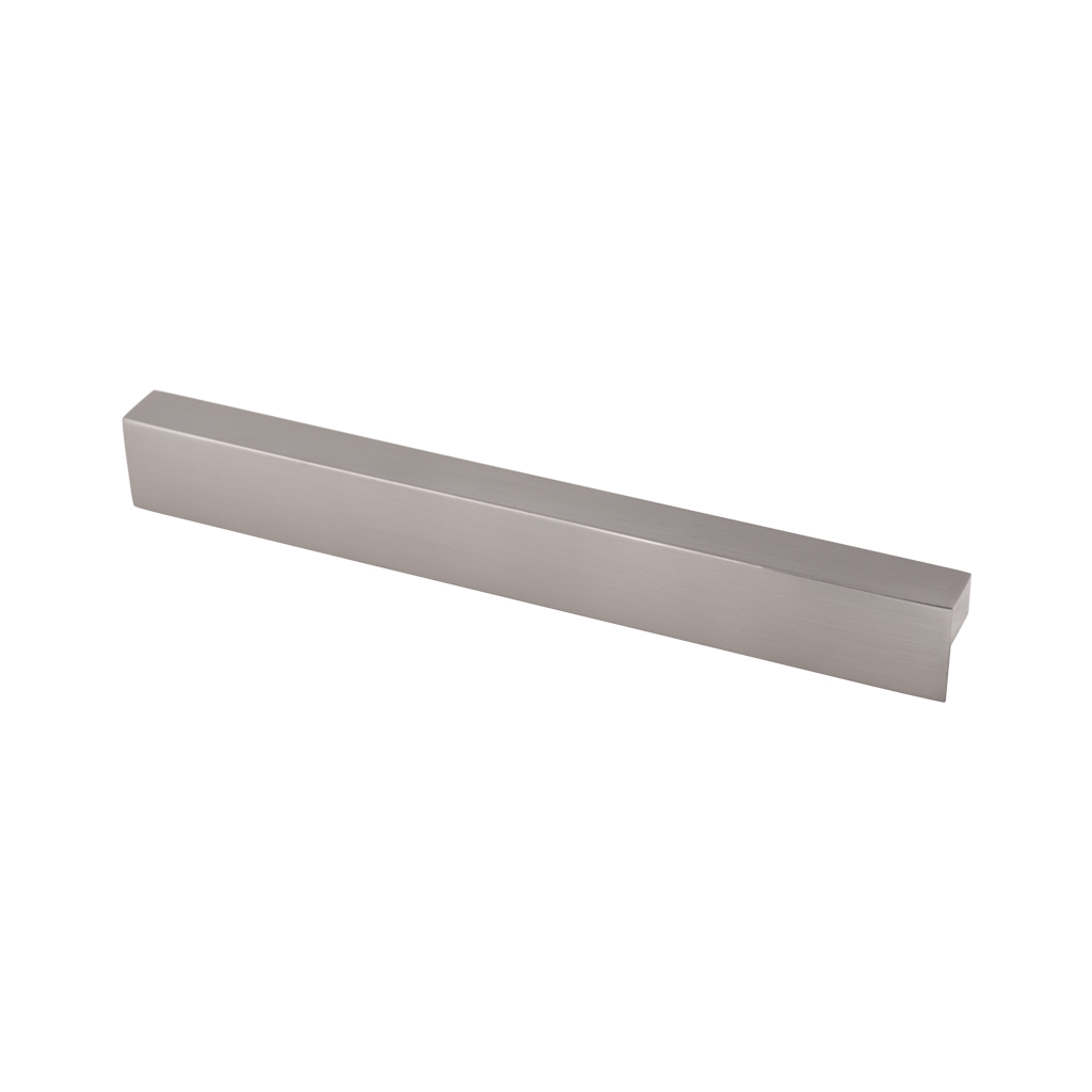JALADERA CONTEMPORÁNEA PARA MUEBLE 3911 - 3912 - 3913 - 3914 - Handy Home - Handy home ofrece una gama extensa de herrajes, Jaladeras y Accesorios para mueble de madera, diseñados con la más alta calidad y precio accesible. Contamos con gran variedad de herrajes para cocina y gabinetes entre los que se encuentras correderas para cajón, bisagras bidimensionales y Jaladeras para mueble, fabricadas con variedad de materiales de alta calidad como acero inoxidable, acero galvanizado, zamac, aluminio, nylon etc. Que darán un toque moderno y una decoración única a tus muebles. Contamos con toda una línea completa de accesorios para closet que van desde el tubo, rodamientos, colgador de ganchos hasta tornillos para madera que te ayudaran a la fijación y soporte que necesitan tus puertas y muebles.