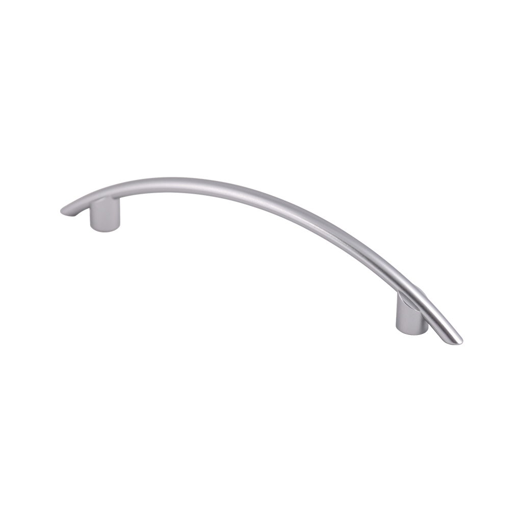 JALADERA CONTEMPORÁNEA PARA MUEBLE 3873 - 3876 - Handy Home - Handy home ofrece una gama extensa de herrajes, Jaladeras y Accesorios para mueble de madera, diseñados con la más alta calidad y precio accesible. Contamos con gran variedad de herrajes para cocina y gabinetes entre los que se encuentras correderas para cajón, bisagras bidimensionales y Jaladeras para mueble, fabricadas con variedad de materiales de alta calidad como acero inoxidable, acero galvanizado, zamac, aluminio, nylon etc. Que darán un toque moderno y una decoración única a tus muebles. Contamos con toda una línea completa de accesorios para closet que van desde el tubo, rodamientos, colgador de ganchos hasta tornillos para madera que te ayudaran a la fijación y soporte que necesitan tus puertas y muebles.