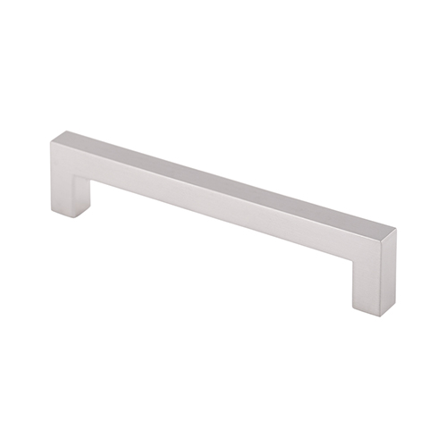 Handy home ofrece una gama extensa de herrajes, Jaladeras y Accesorios para mueble de madera, diseñados con la más alta calidad y precio accesible. Contamos con gran variedad de herrajes para cocina y gabinetes entre los que se encuentras correderas para cajón, bisagras bidimensionales y Jaladeras para mueble, fabricadas con variedad de materiales de alta calidad como acero inoxidable, acero galvanizado, zamac, aluminio, nylon etc. Que darán un toque moderno y una decoración única a tus muebles. Contamos con toda una línea completa de accesorios para closet que van desde el tubo, rodamientos, colgador de ganchos hasta tornillos para madera que te ayudaran a la fijación y soporte que necesitan tus puertas y muebles.