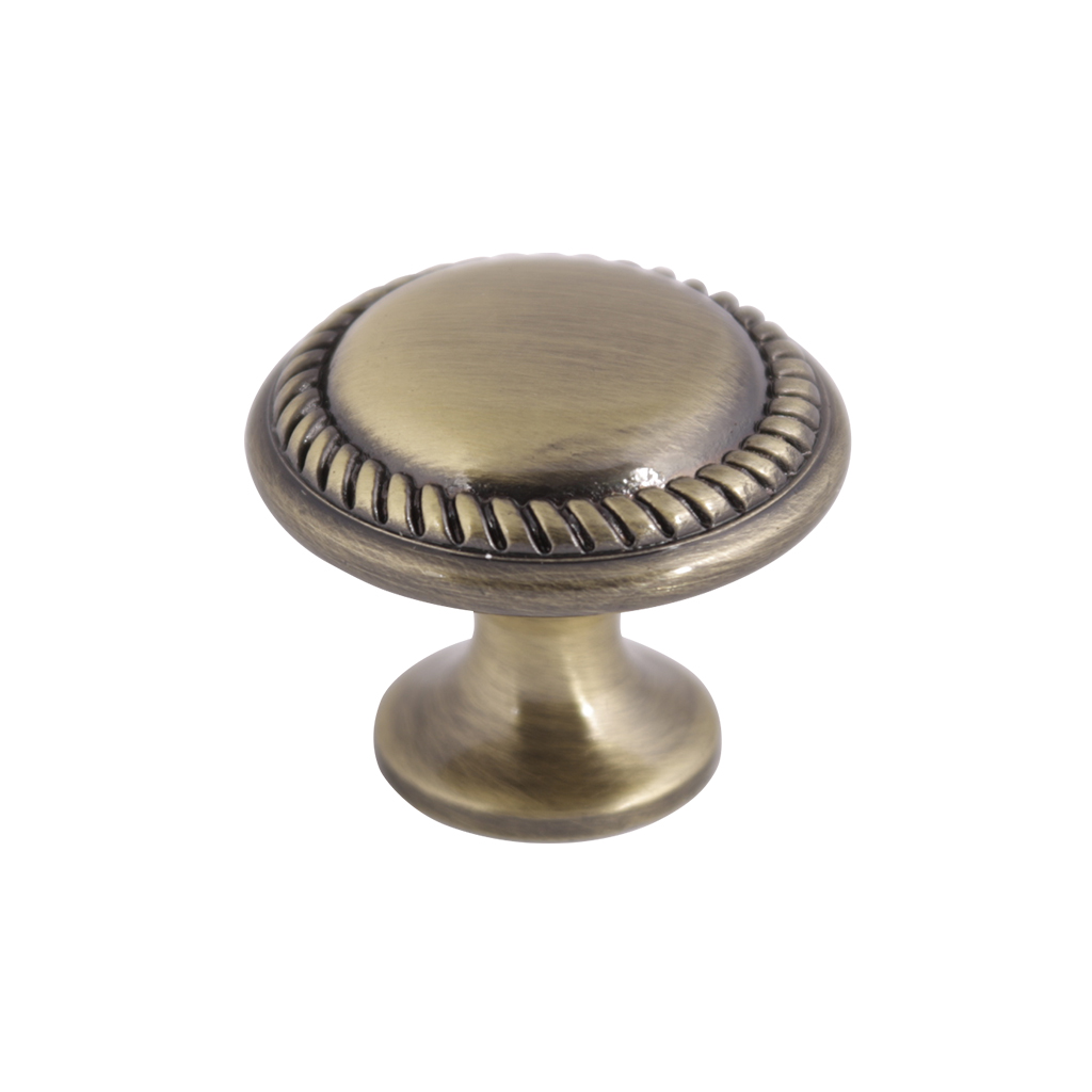 BOTÓN TRADICIONAL PARA MUEBLE 3834 - 3835 - Handy Home - Handy home ofrece una gama extensa de herrajes, Jaladeras y Accesorios para mueble de madera, diseñados con la más alta calidad y precio accesible. Contamos con gran variedad de herrajes para cocina y gabinetes entre los que se encuentras correderas para cajón, bisagras bidimensionales y Jaladeras para mueble, fabricadas con variedad de materiales de alta calidad como acero inoxidable, acero galvanizado, zamac, aluminio, nylon etc. Que darán un toque moderno y una decoración única a tus muebles. Contamos con toda una línea completa de accesorios para closet que van desde el tubo, rodamientos, colgador de ganchos hasta tornillos para madera que te ayudaran a la fijación y soporte que necesitan tus puertas y muebles.