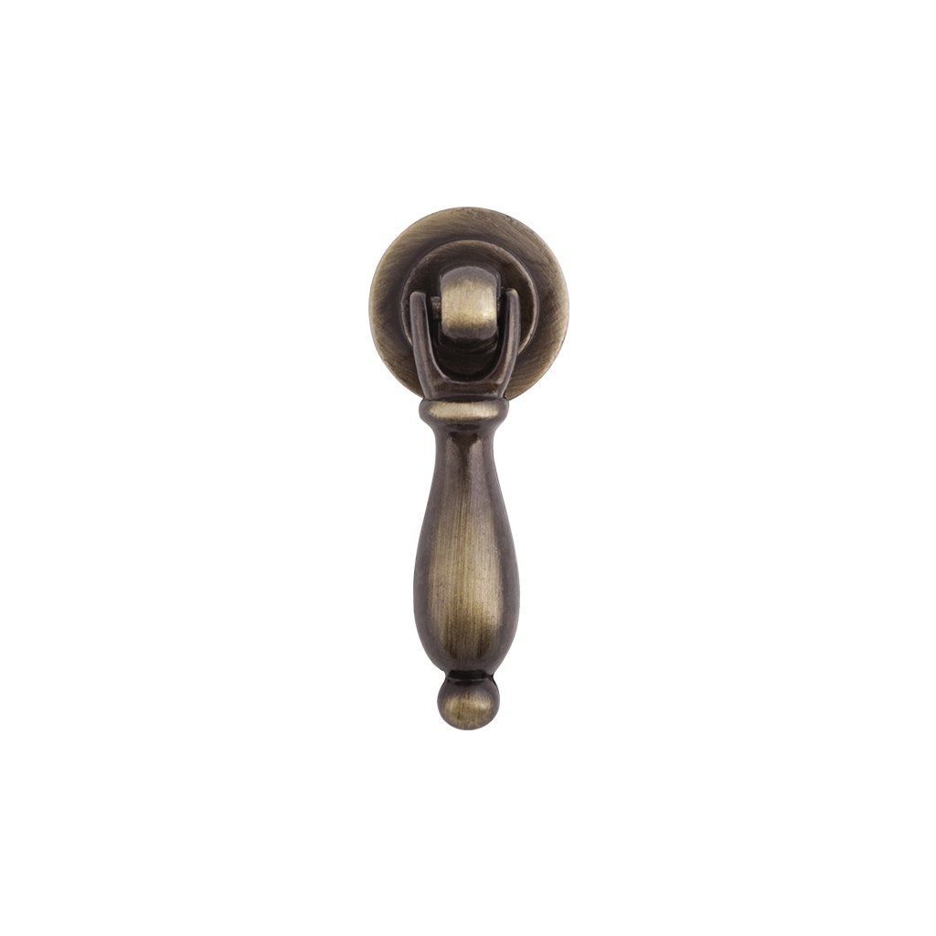 BOTÓN TRADICIONAL PARA MUEBLE 3832 - 3833 - Handy Home - Handy home ofrece una gama extensa de herrajes, Jaladeras y Accesorios para mueble de madera, diseñados con la más alta calidad y precio accesible. Contamos con gran variedad de herrajes para cocina y gabinetes entre los que se encuentras correderas para cajón, bisagras bidimensionales y Jaladeras para mueble, fabricadas con variedad de materiales de alta calidad como acero inoxidable, acero galvanizado, zamac, aluminio, nylon etc. Que darán un toque moderno y una decoración única a tus muebles. Contamos con toda una línea completa de accesorios para closet que van desde el tubo, rodamientos, colgador de ganchos hasta tornillos para madera que te ayudaran a la fijación y soporte que necesitan tus puertas y muebles.
