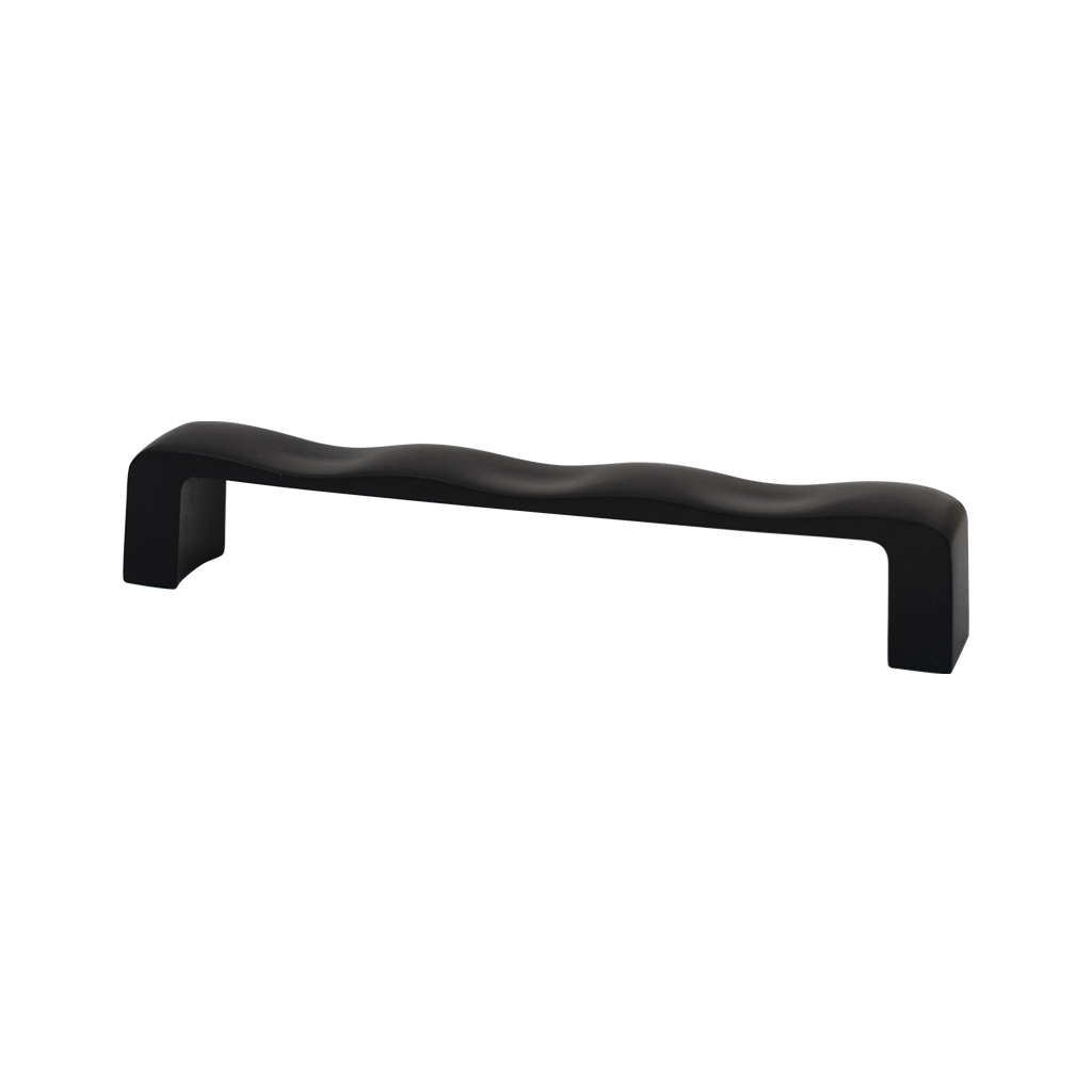JALADERA CONTEMPORÁNEA LINTON PARA MUEBLE - Handy Home - Handy home ofrece una gama extensa de herrajes, Jaladeras y Accesorios para mueble de madera, diseñados con la más alta calidad y precio accesible. Contamos con gran variedad de herrajes para cocina y gabinetes entre los que se encuentras correderas para cajón, bisagras bidimensionales y Jaladeras para mueble, fabricadas con variedad de materiales de alta calidad como acero inoxidable, acero galvanizado, zamac, aluminio, nylon etc. Que darán un toque moderno y una decoración única a tus muebles. Contamos con toda una línea completa de accesorios para closet que van desde el tubo, rodamientos, colgador de ganchos hasta tornillos para madera que te ayudaran a la fijación y soporte que necesitan tus puertas y muebles.
