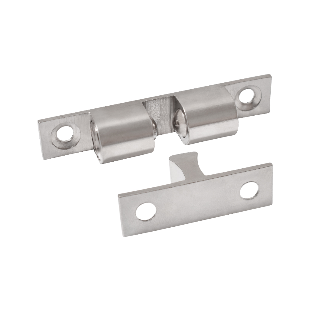 RESBALÓN DOBLE BALA PARA PUERTA - Handy Home - Handy home ofrece una gama extensa de herrajes, Jaladeras y Accesorios para mueble de madera, diseñados con la más alta calidad y precio accesible. Contamos con gran variedad de herrajes para cocina y gabinetes entre los que se encuentras correderas para cajón, bisagras bidimensionales y Jaladeras para mueble, fabricadas con variedad de materiales de alta calidad como acero inoxidable, acero galvanizado, zamac, aluminio, nylon etc. Que darán un toque moderno y una decoración única a tus muebles. Contamos con toda una línea completa de accesorios para closet que van desde el tubo, rodamientos, colgador de ganchos hasta tornillos para madera que te ayudaran a la fijación y soporte que necesitan tus puertas y muebles.