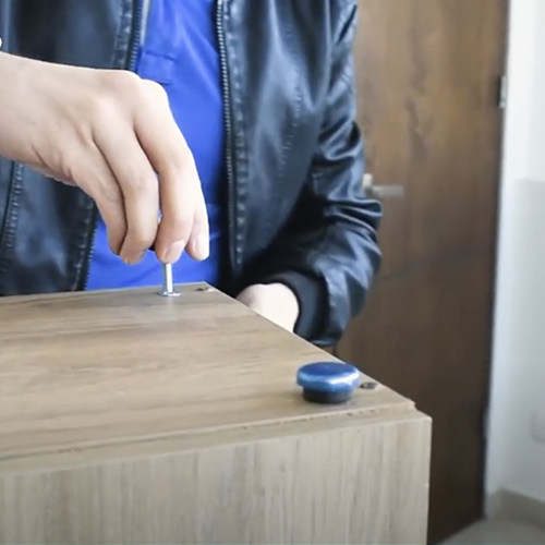 NIVELADOR DE PISO - Handy Home es una marca del grupo Chapa Industrias, S.A. de C.V. 
                                                                            compite fuertemente en el mercado de cerraduras, bisagras, candados y accesorios para puerta teniendo cede en Monterrey, N.L. desde 2004.
                                                                            La marca se desarrolla con la finalidad de dar a los clientes una opción segura, confiable, funcional, durable y diversa de artículos 
                                                                            relacionados con la protección de bienes inmuebles.